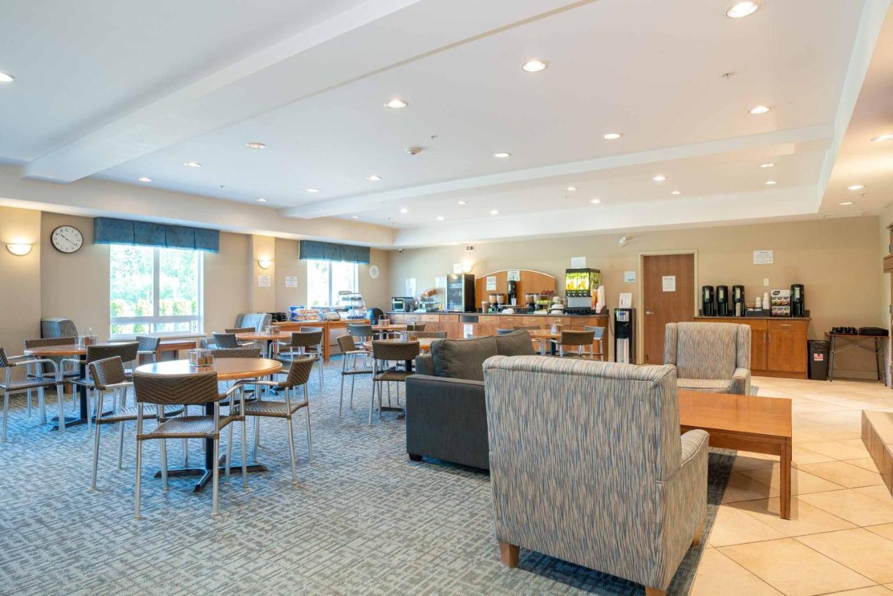 Sandman Hotel And Suites Сквомиш Экстерьер фото
